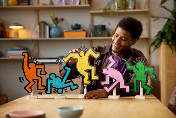 LEGO Keith Haring – Dancing Figures - 90's Artwork 31216