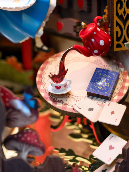 Hands Craft - DIY Miniature Book Nook Kit: Fall into Wonder