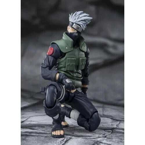 Naruto Shippuden Kakashi Hatake The famed Sharingan Hero S.H.Figuarts 6" Figure