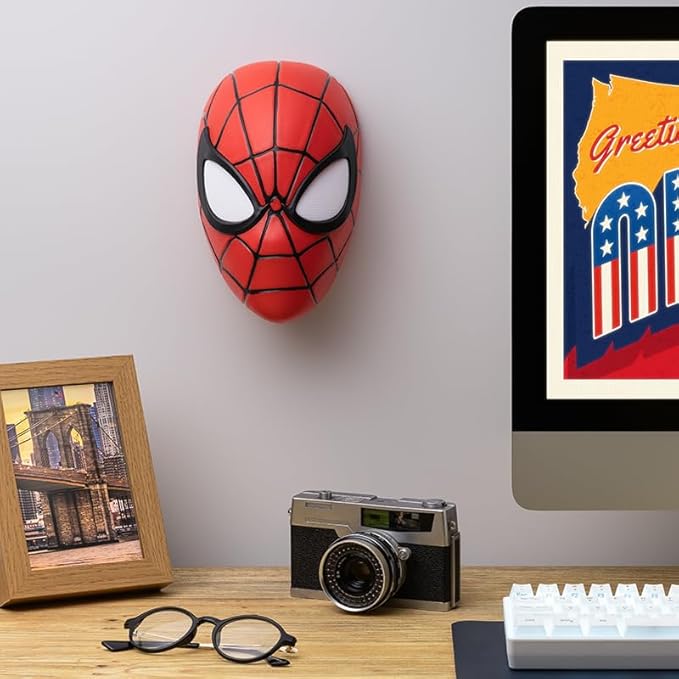 Paladone Spiderman Mask Light / Wall Lamp / Desk Display