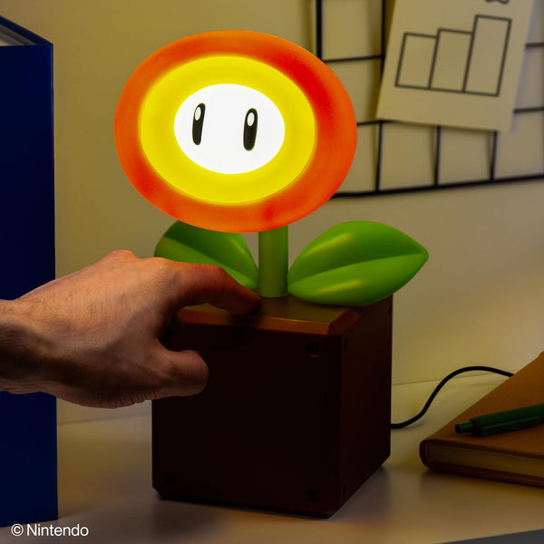 Paladone Nintendo Super Mario Fire Flower Light / Lamp  USB Powered Home Decor Gift