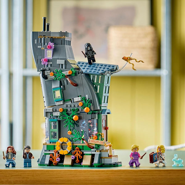 LEGO Harry Potter Luna Lovegood’s House - Building Toy W/Luna's Hare Patronus - 76467