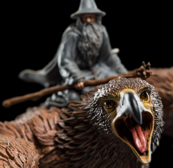 The Lord of the Rings Trilogy - andalf The Grey On Gwaihir - Miniature Statue