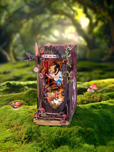 Hands Craft - DIY Miniature Book Nook Kit: Fall into Wonder