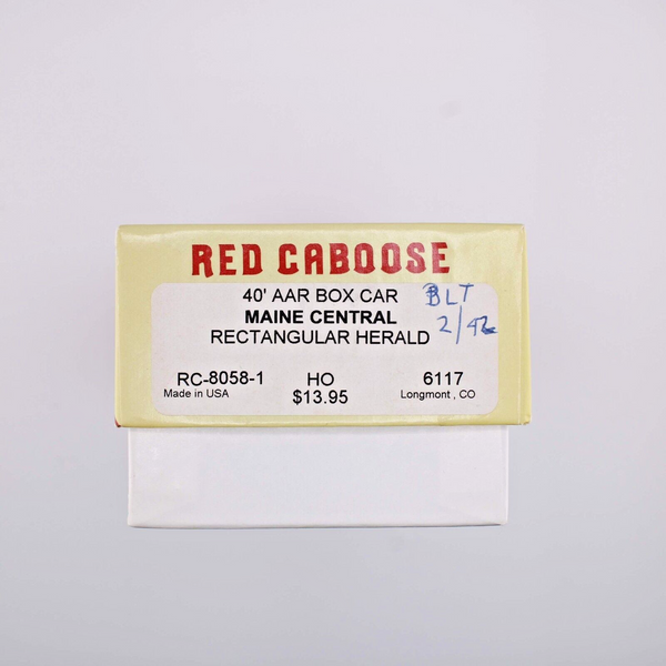 HO scale - MEC 6117 - Red Caboose - 40' AAR Main Central Box Car Kit