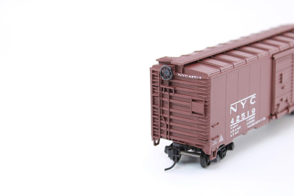 HO scale - NYC 42519 - 40' Boxcar - blt 1-56 - Rail Runner - Athearn