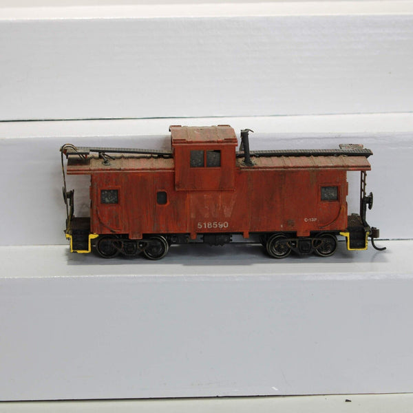 HO scale - NW518590 - Weathered Wide Vision Caboose - Kaydee couplers