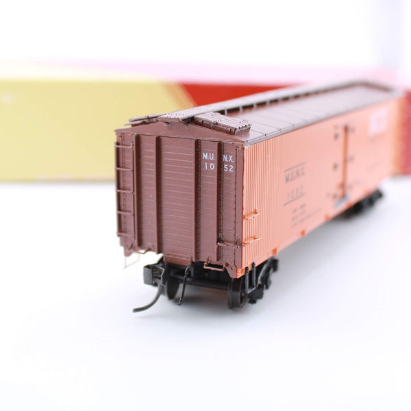 HO scale - MUNX 1052 - Red Caboose - MID Meat Reefer