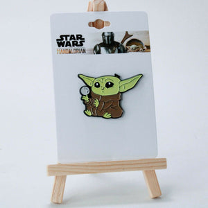 Star Wars The Mandalorian Grogu With Ball Baby Yoda / The Child Enamel Pin