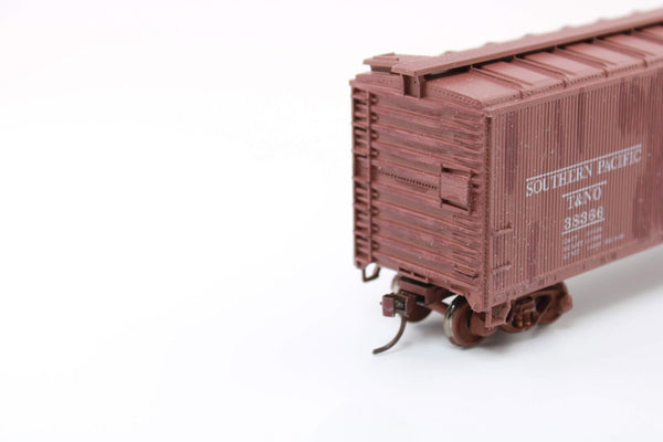 HO scale - SP / T&NO 38366 - 40' Wooden Boxcar - Athearn