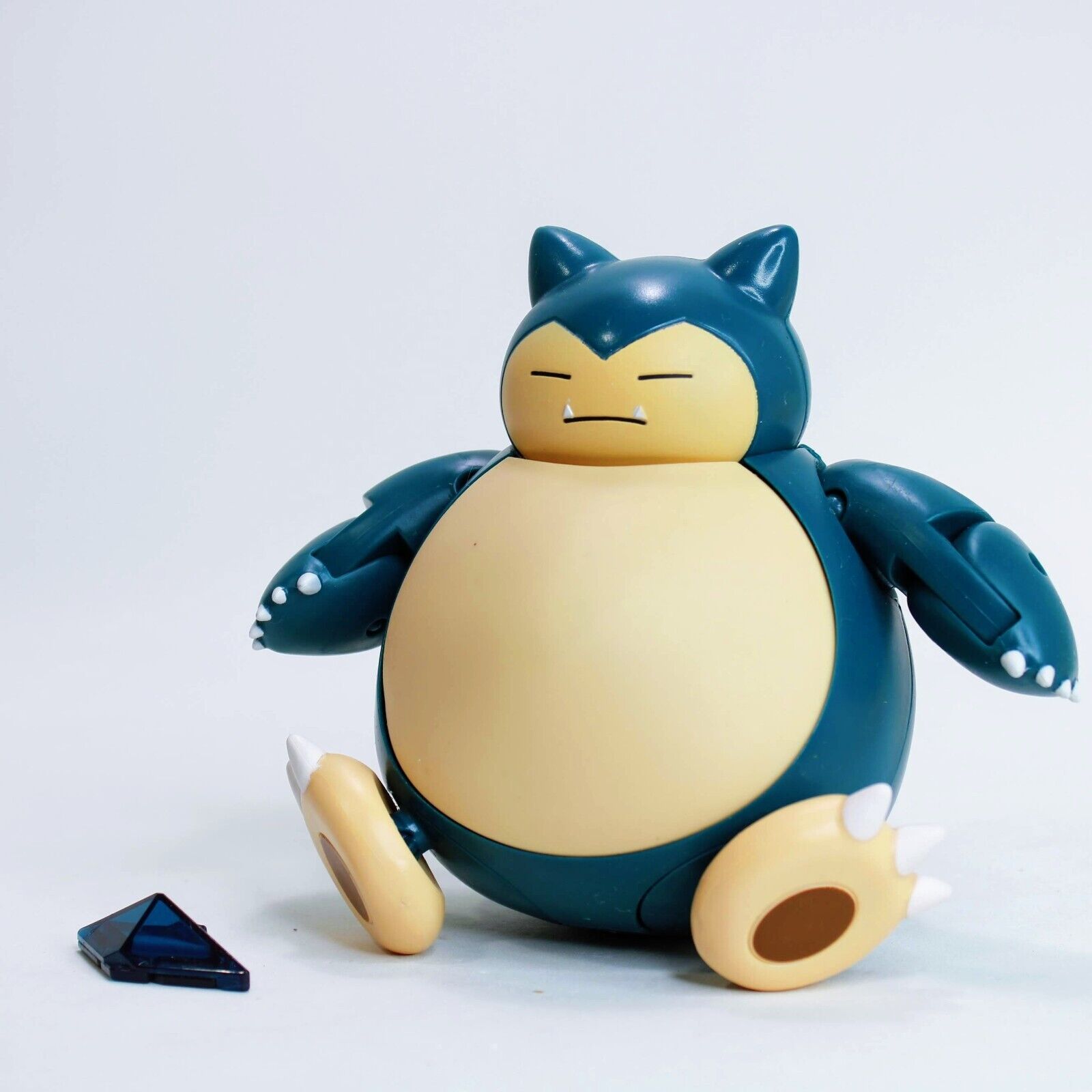 Snorlax figure hot sale tomy