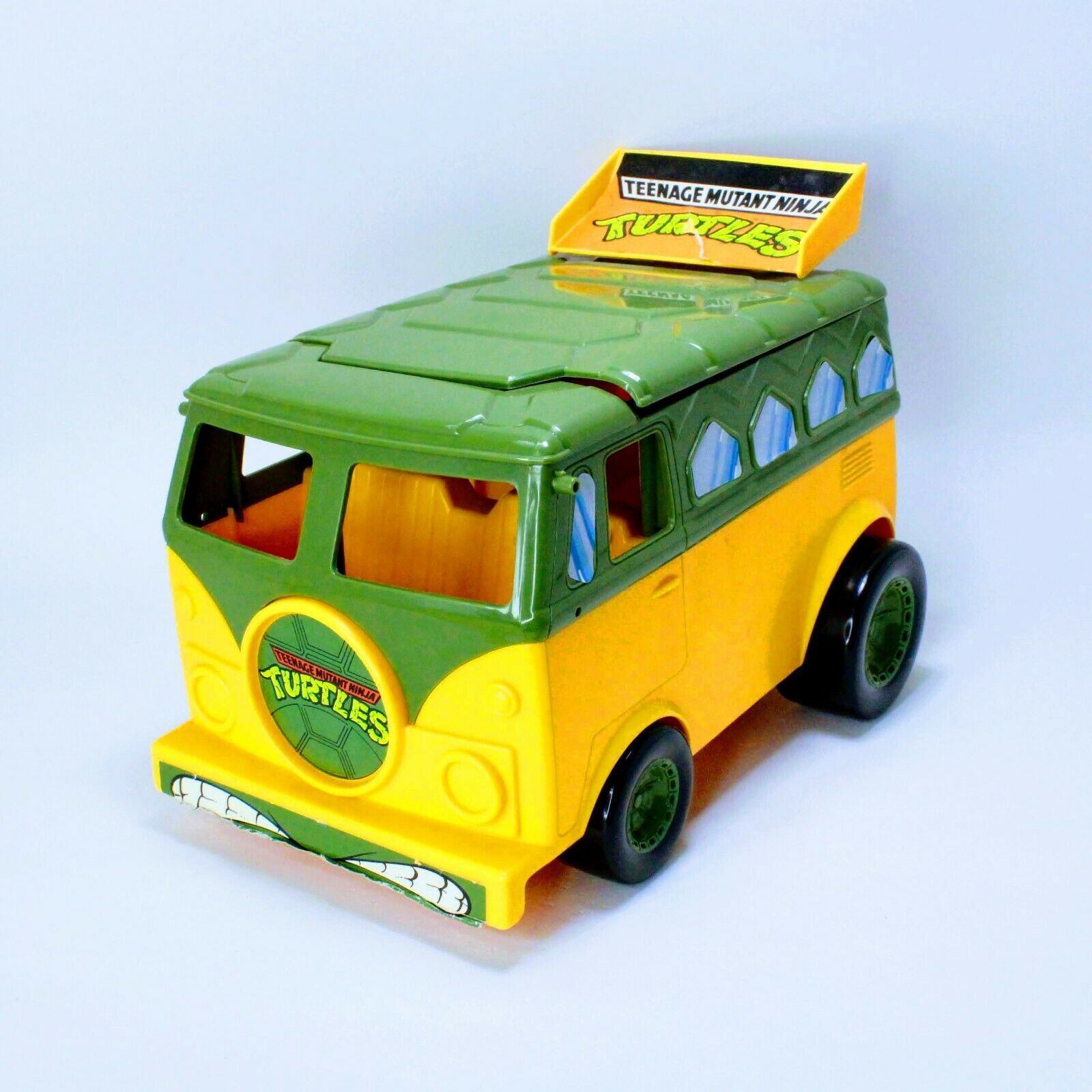 TMNT - Party Wagon Turtle Van - Mirage Studios / Playmates Toys 1989