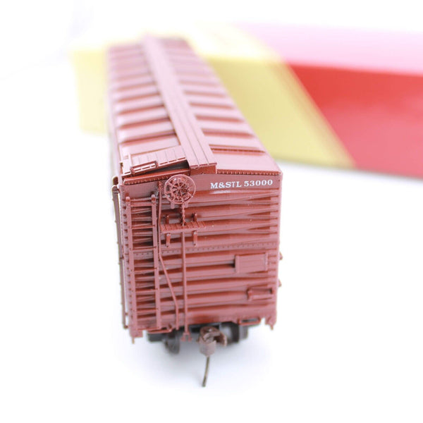 HO scale - LV 61369 - Red Caboose - 40" AAR Boxcar - BLT 4-37
