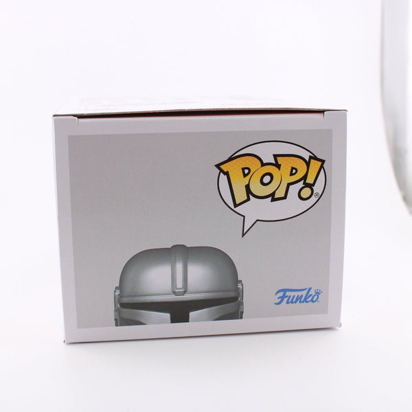 Funko Pop Star Wars : The Mandalorian Season 3 - Mandalorian with Darksaber 663