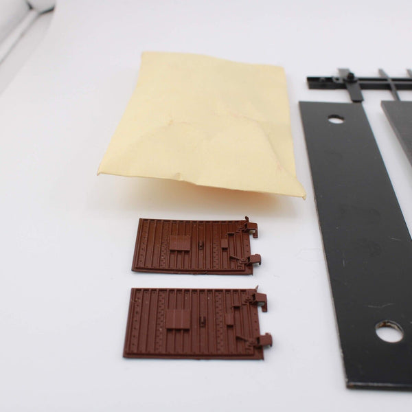 HO scale - PRR 24210 - 40" Box Car- r/blt 8-55 - Athearn