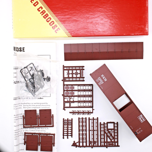 HO scale - B & M 71954 - Red Caboose - 40" Boston & Maine - Steel Sheathed Kit