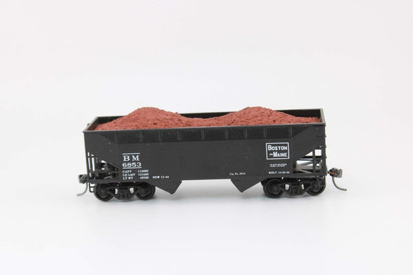 HO scale - BM 6853 - 2 Bay Flat end Hopper w/ load - Bev-Bel - Athearn