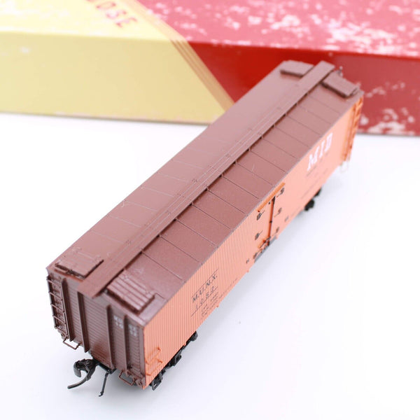 HO scale - MUNX 1052 - Red Caboose - MID Meat Reefer