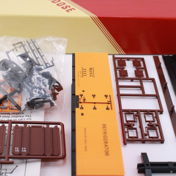 HO scale - MUNX 3333 - Red Caboose - Meat Reefer Kit