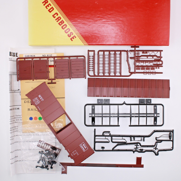 HO scale - MEC 6117 - Red Caboose - 40' AAR Main Central Box Car Kit