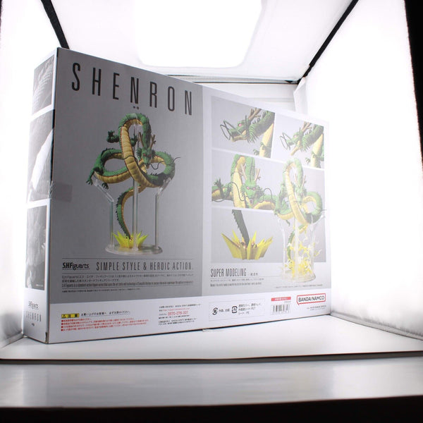 Bandai S.H.Figuarts Dragon Ball Z Shenron Action Figure with Stand / Effects
