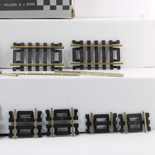 HO Scale - Atlas Nickel Silver Track Assortment - 12x Track & 24x Rail Joiners