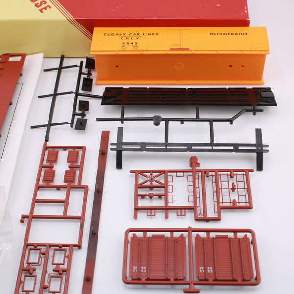 HO scale -CRLX 5845 - Red Caboose - Cudahy Meat Reefer Kit