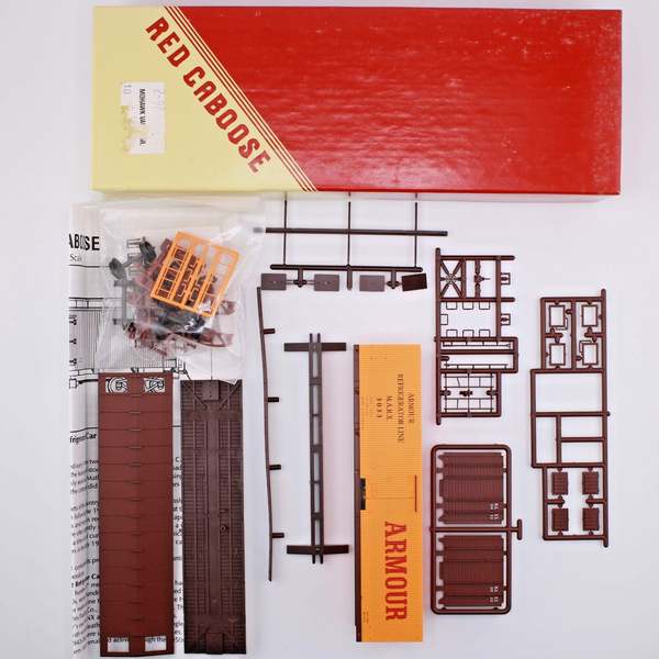HO scale - MARX 3033 - Red Caboose - Armour Reefer Kit